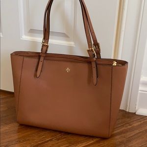 Tory Burch Small Robinson Tote